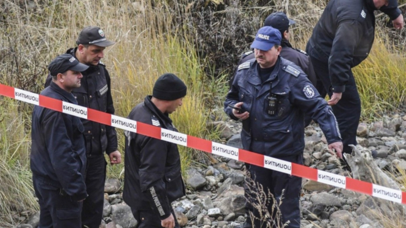 Кошмар в Бургаско! Откриха разложен труп на бежанец с извадени очи и наръфани крайници