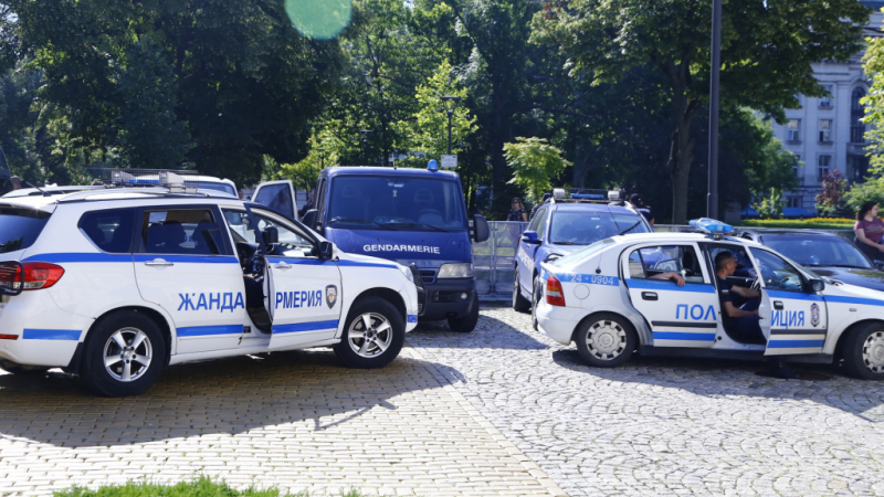 Почерня от полиция в Габровско, ето какво се случва