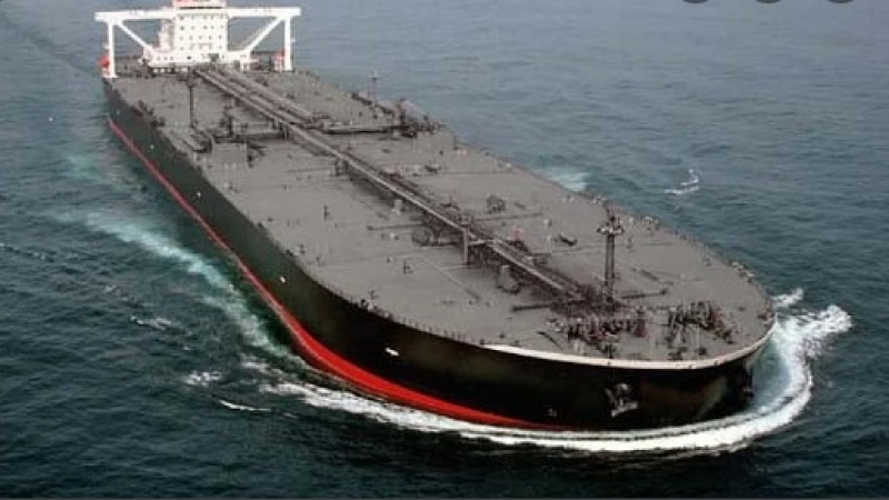 Bloomberg: Кораби с руски нефт изчезват от радарите