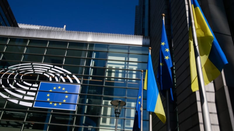Евродепутатите настояват Украйна и Молдова незабавно да получат статут на кандидати за членство в ЕС