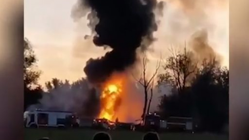 Голям руски военен самолет Ил-76 пламна в небето и рухна край Рязан ВИДЕО