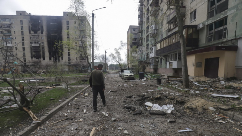 Силите на ЛНР вече са на три пункта в Лисичанск, ликвидираха "Душман"