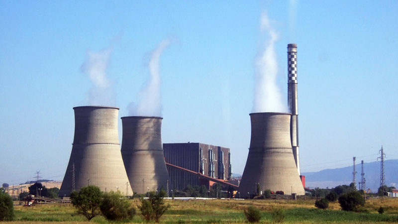 Енергийната трансформация на ТЕЦ Бобов Дол включва преминаване към природен газ, строителство на фотоволтаичен парк и производство на енергия от зелен водород