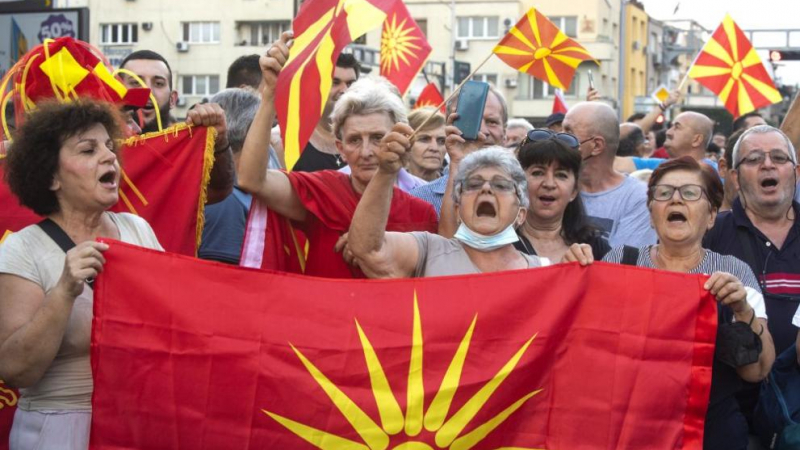 В Скопие е страшно: Напрежението ескалира ВИДЕО