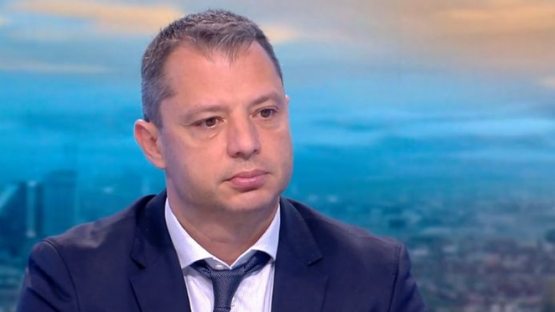 Делян Добрев хвърли бомба: Още една депутатка се цепи от "Възраждане" и ще гласува за ПП