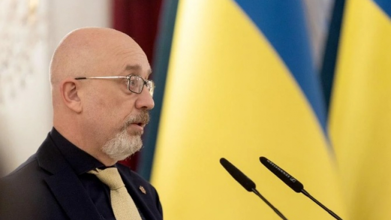 Военният министър на Украйна назова три сценария за края на войната