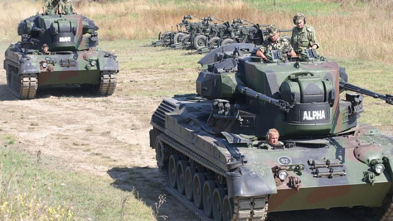 Германия осигурява на Украйна дългосрочни доставки на боеприпаси за "Гепард"