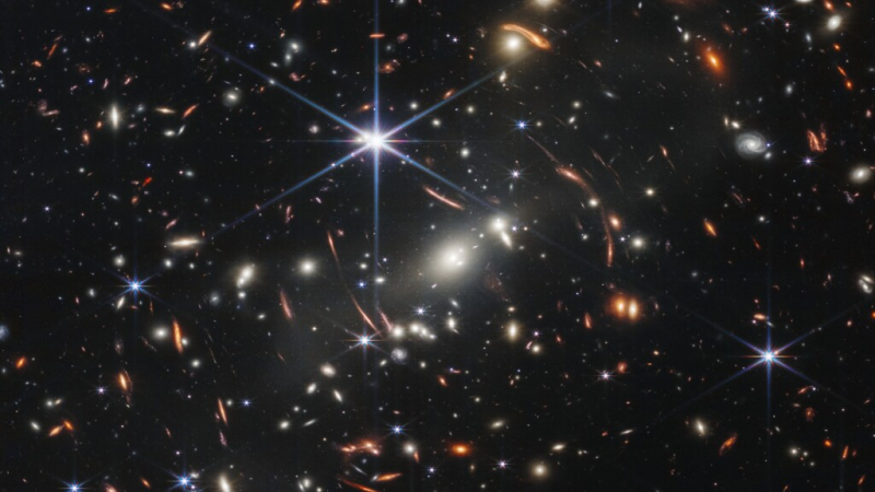 Учените в екстаз! Откриха най-отдалечената галактика във Вселената СНИМКИ
