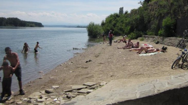 Забраниха къпането в Дунав 