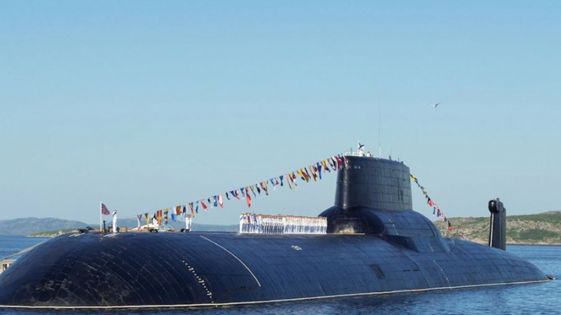 Русия казва сбогом на най-голямата си ядрена подводница СНИМКА