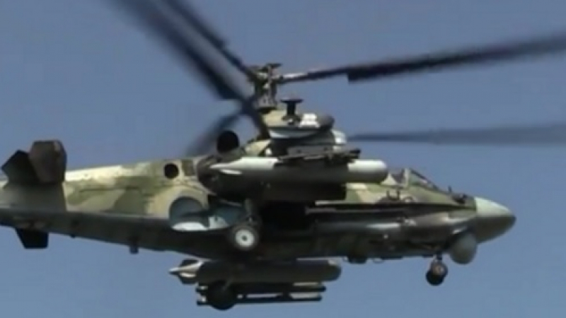 ВИДЕО от войната: Кадри от бойни действия на руски хеликоптери и артилеристи 