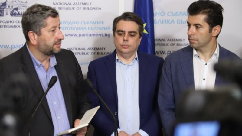 Христо Иванов се сваля на Петков и Василев с оферта за изборите 