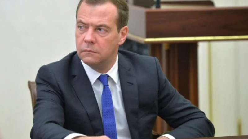 За пръв път: Медведев показа какво ще остане от Украйна след войната КАРТА
