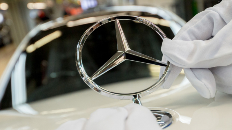 Продават на търг изключително редкия Mercedes-Benz 6.0 AMG Hammer Coupe СНИМКИ