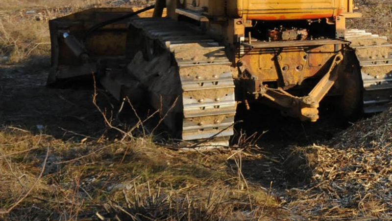 Нелепа смърт! Падане от трактор уби мъж в Кърджалийско 