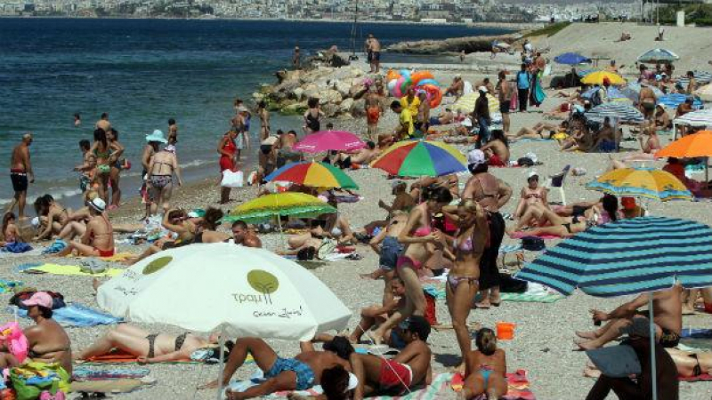 Провал: Специалист обясни защо 1 милион българи ходят на море в Гърция, а не у нас 