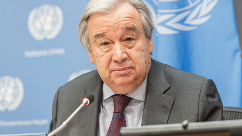 Генералният секретар на ООН пристигна на необявено предварително посещение в Молдова