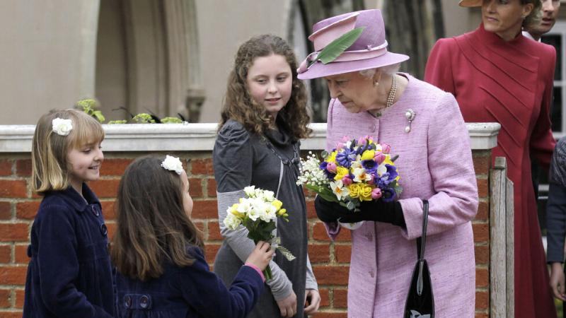 Няма да повярвате какво работи една от внучките на кралица Елизабет II 