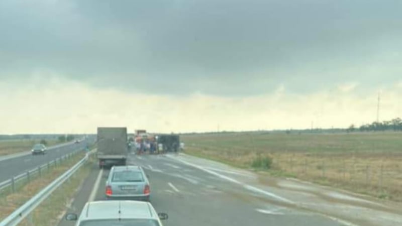 Нова тежка катастрофа с камион на "Тракия" СНИМКА