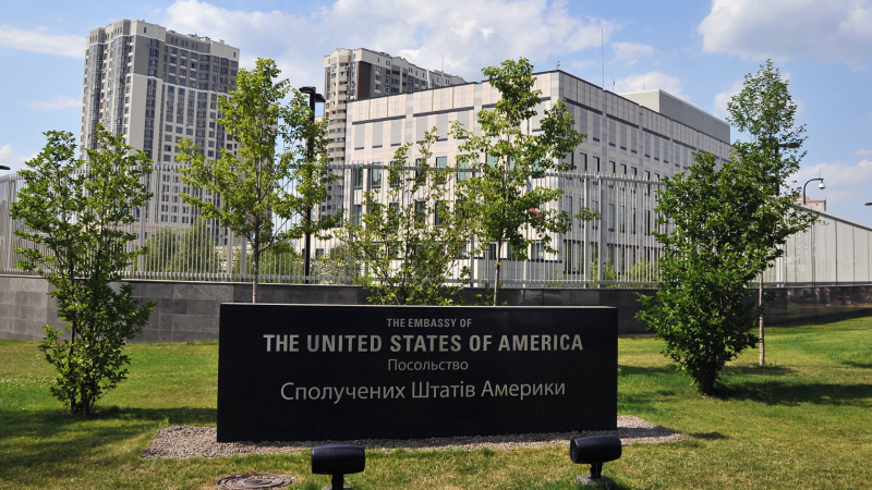 Властите в САЩ призоваха всички американски граждани спешно да напуснат Украйна, предстоят сериозни удари по...