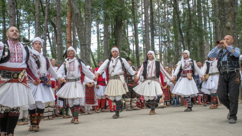 В Жеравна обясниха как България ще стане Швейцария