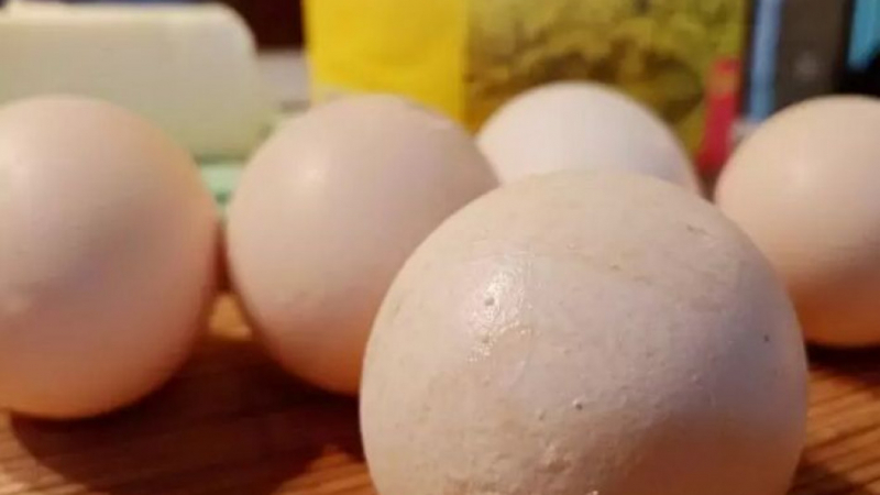 Ето как бързо и лесно да си направите яйца без печка и тиган 