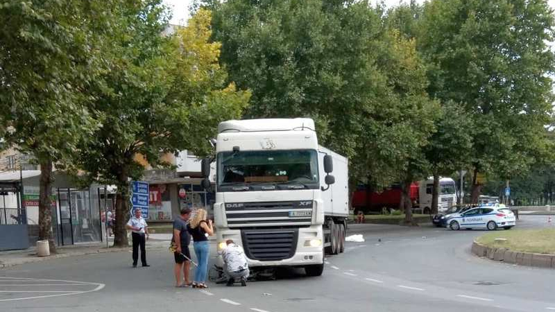 Огромна трагедия с моторист в Айтос СНИМКИ 