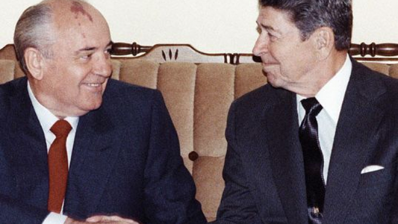 Бивша съветничка на Рейгън показа интересни ПИСМА, свързани с Горбачов 