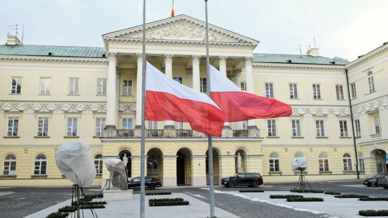 Полски министър алармира, че Германия готви преврат в родината му