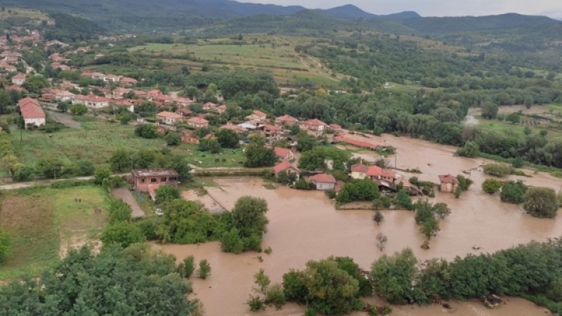 Властите с важен призив към жителите на пострадалите села в Карловско ВИДЕО
