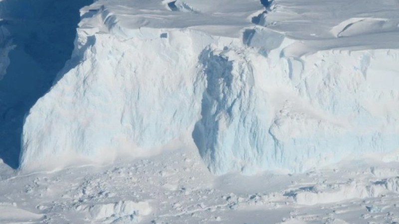 Ледникът на Страшния съд едва се крепи, учени вещаят гибел на човечеството скоро