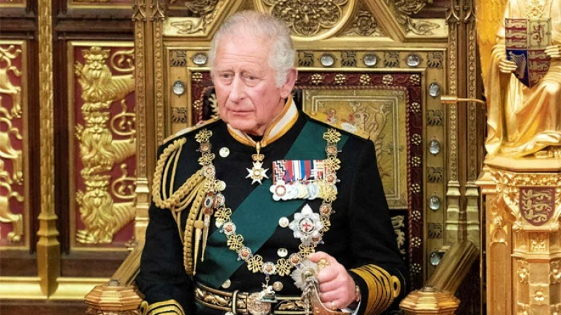 Експерт: Обявяват Чарлз III за крал, но той може да хвърли голяма бомба за Уилям  