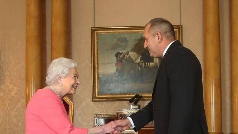 Президентът Радев със скръбни думи за кончината на Елизабет II 