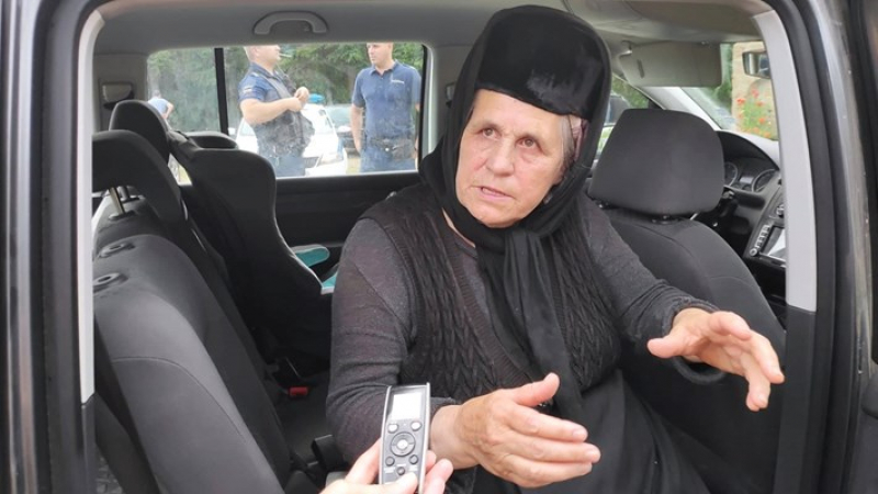 Изгонената монахиня Доротея: На улицата съм без един лев