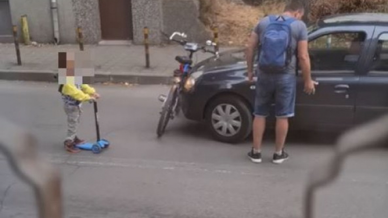 Очевидка потресена от велосипедист и сина му с тротинетка: Тъпир! СНИМКА