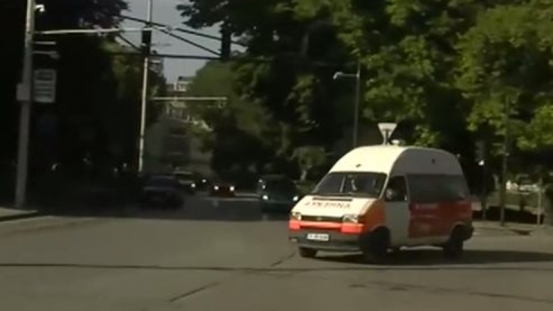 Кошмарен инцидент с дете на пешеходна пътека в Русе навръх 15 септември 