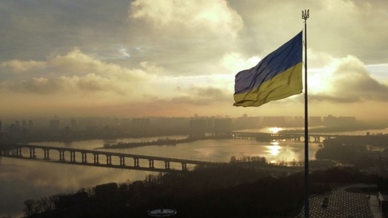 Румънски топдипломат настоява Украйна да върне земи на Русия, Унгария, Румъния и Полша