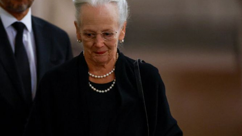 Датската кралица с положителна К-19 проба след погребението на Елизабет II 