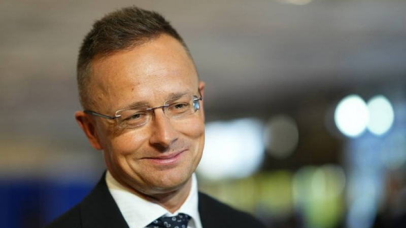 Унгарският външен министър много доволен от сътрудничеството с "Газпром" 