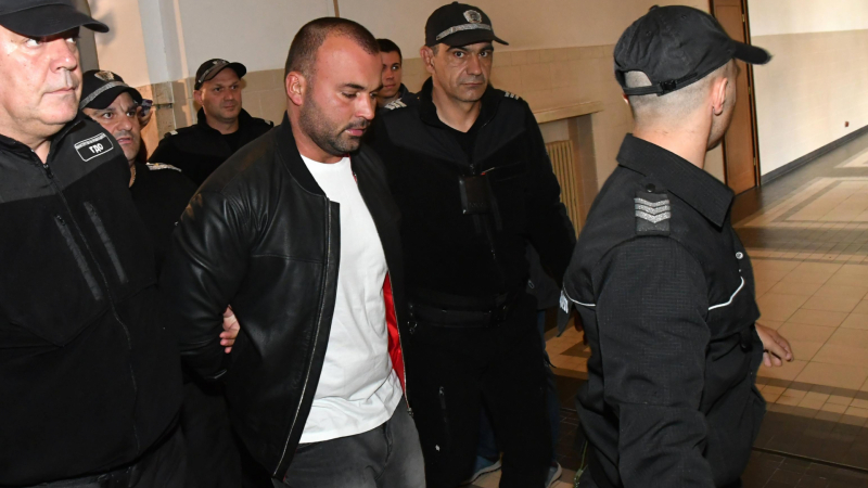 Криминалист разкри защо са избягали от местопрестъплението ченгетата, ескортирали Любенов с Поршето 