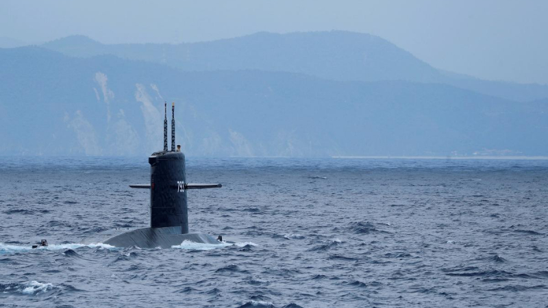 Киев: Русия изпрати още подводници с ракети „Калибър“ в Черно море