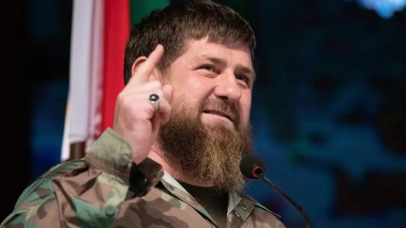 Кадиров полудя, обяви, че изпраща непълнолетните си синове на фронта в Украйна ВИДЕО