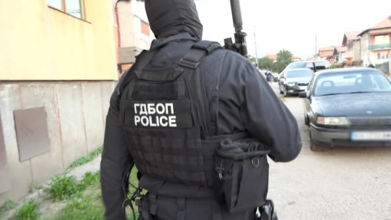 ГДБОП със спецакция в Бургас, изгоря митничар заради тези СНИМКИ