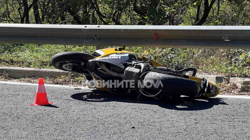 Трагичен инцидент с моторист на прохода „Шипка“ СНИМКИ