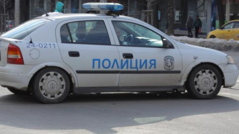 Скандал: Свидетели видели как полицаи пробвали да подменят теста на дрогираното ченге спипано след катастрофа в София