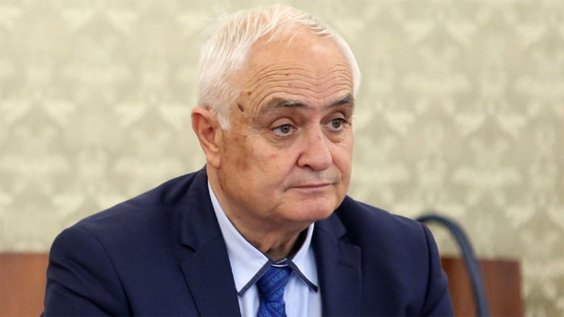 Военният министър: България получава компенсации за помощта за Украйна 
