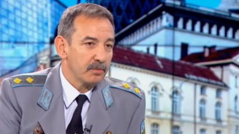 Командирът на Българските военновъздушни сили каза какво се случва във ВВС