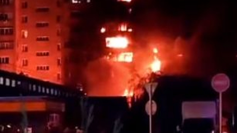 Боен самолет рухна върху жилищна сграда в Русия ВИДЕО 