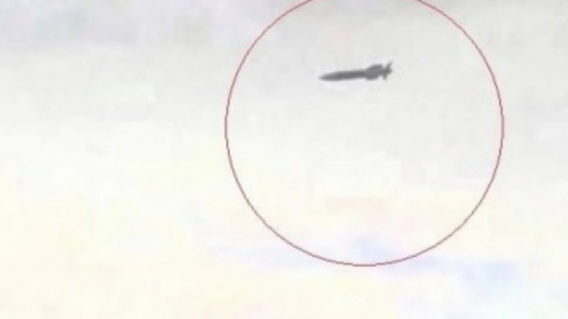 Изтребител Су-57 „Престъпник“ свали украински Су-27 с хиперзвукова ракета R-37M 