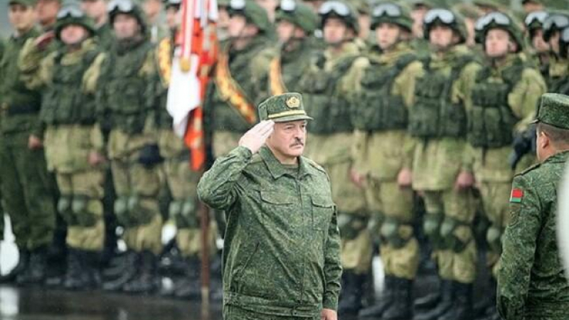 И Беларус започна да праща повиквателни - викат хора на военен лагер 